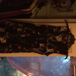 Barely worn patterned dress